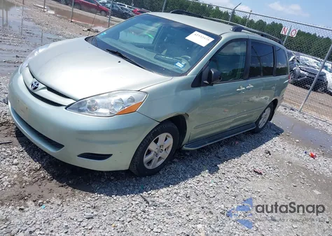 2008 Toyota Sienna Ce/Le z USA, uszkodzony, nr VIN 5TDZK23C48S108973